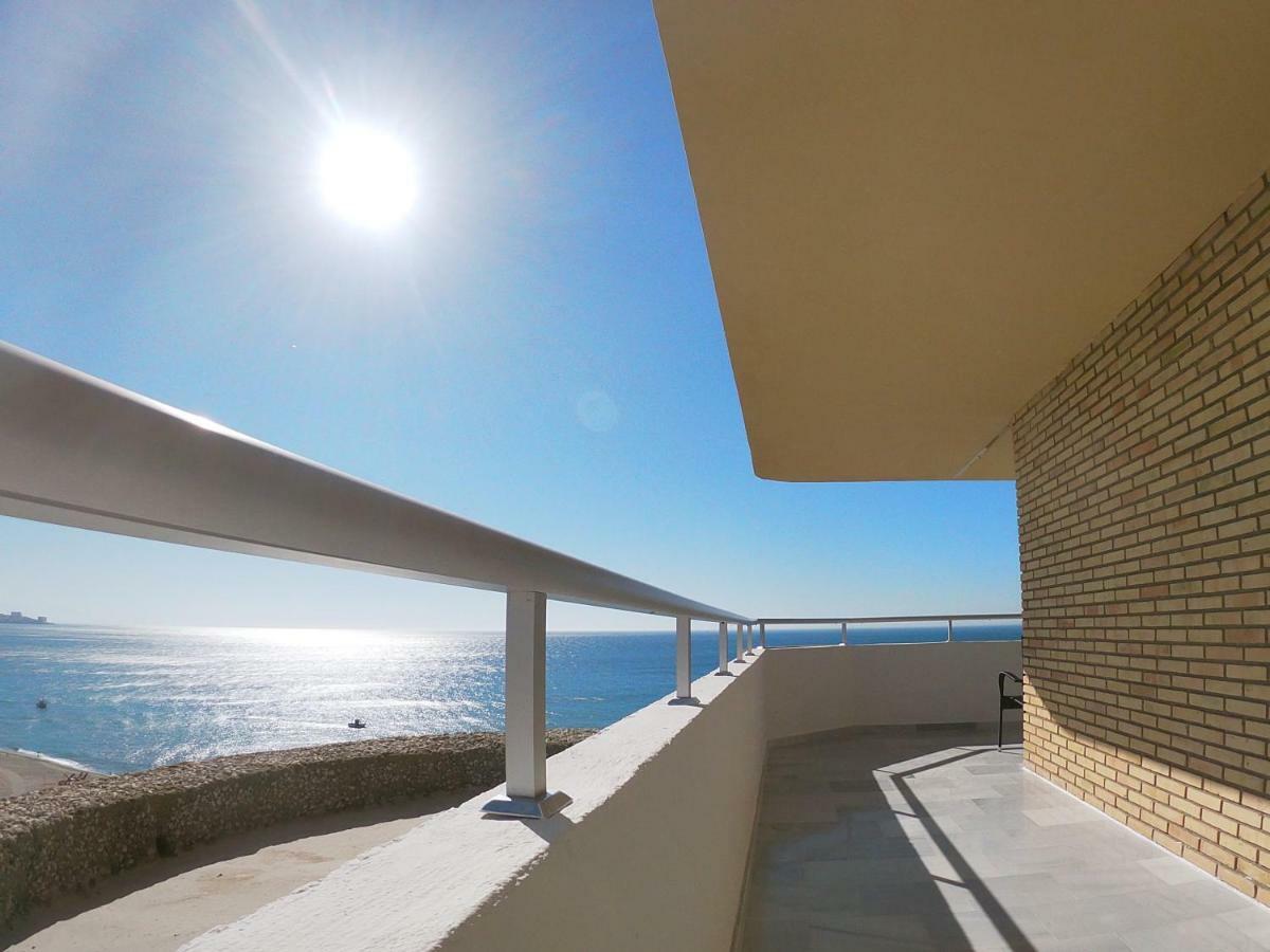 Beach Front Penthouse - Fuengirolaアパートメント エクステリア 写真