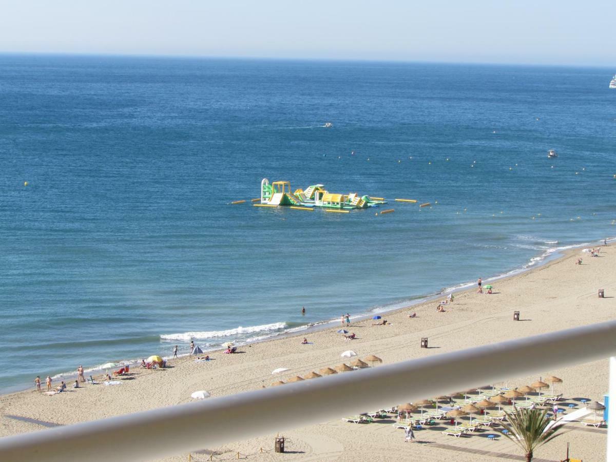 Beach Front Penthouse - Fuengirolaアパートメント エクステリア 写真